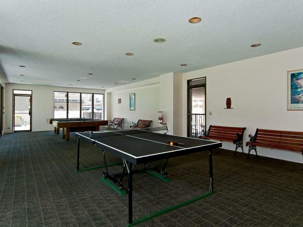 Holiday home Heart Of Waikiki,1bdrm,free Parking, Wifi,no Fees,youtube,netflix ! Honolulu