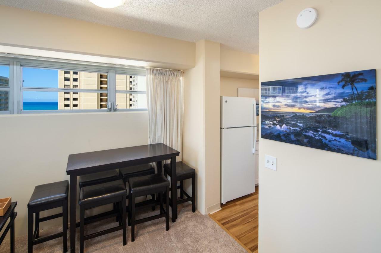Apartment Ocean View From Lanais-2 Blocks To Waikiki