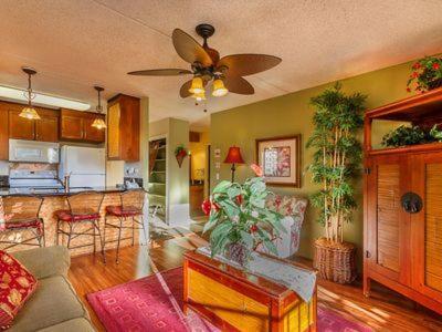 Heart Of Waikiki,1bdrm,free Parking, Wifi,no Fees,youtube,netflix ! *