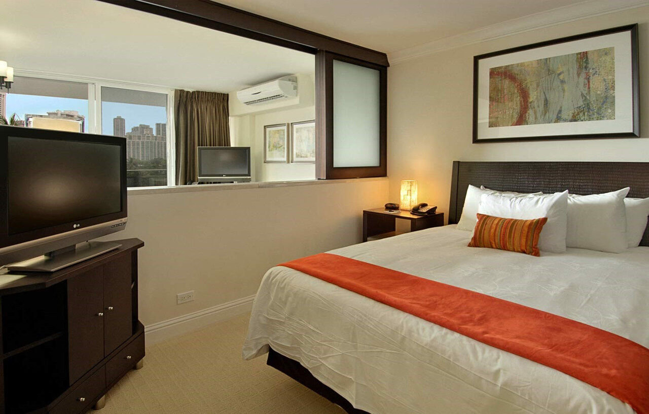 Apartment Regency On Beachwalk Waikiki By Outrigger