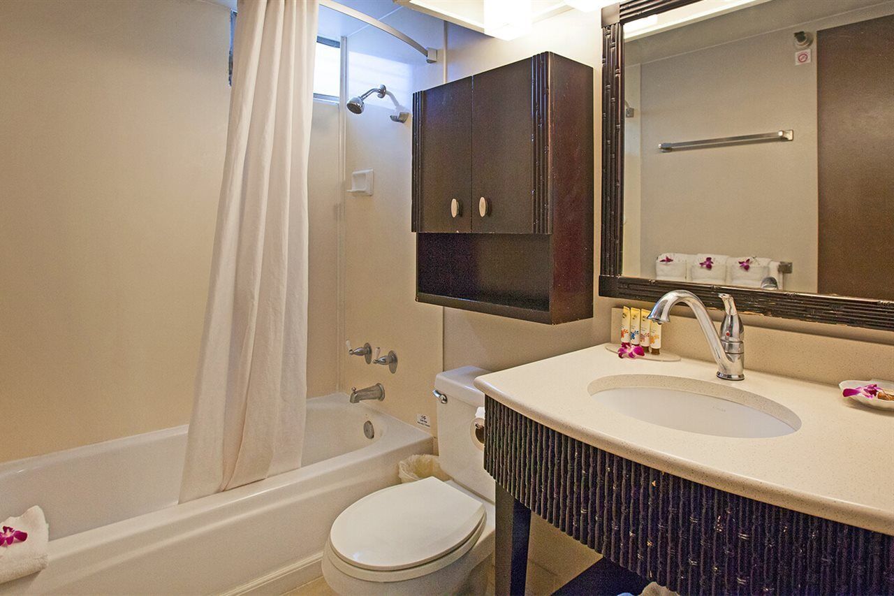Castle Bamboo Waikiki Hotel Honolulu
