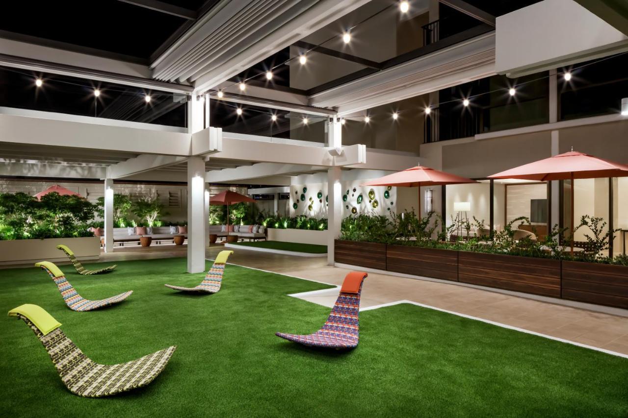 Halepuna Waikiki By Halekulani - No Fee Hotel