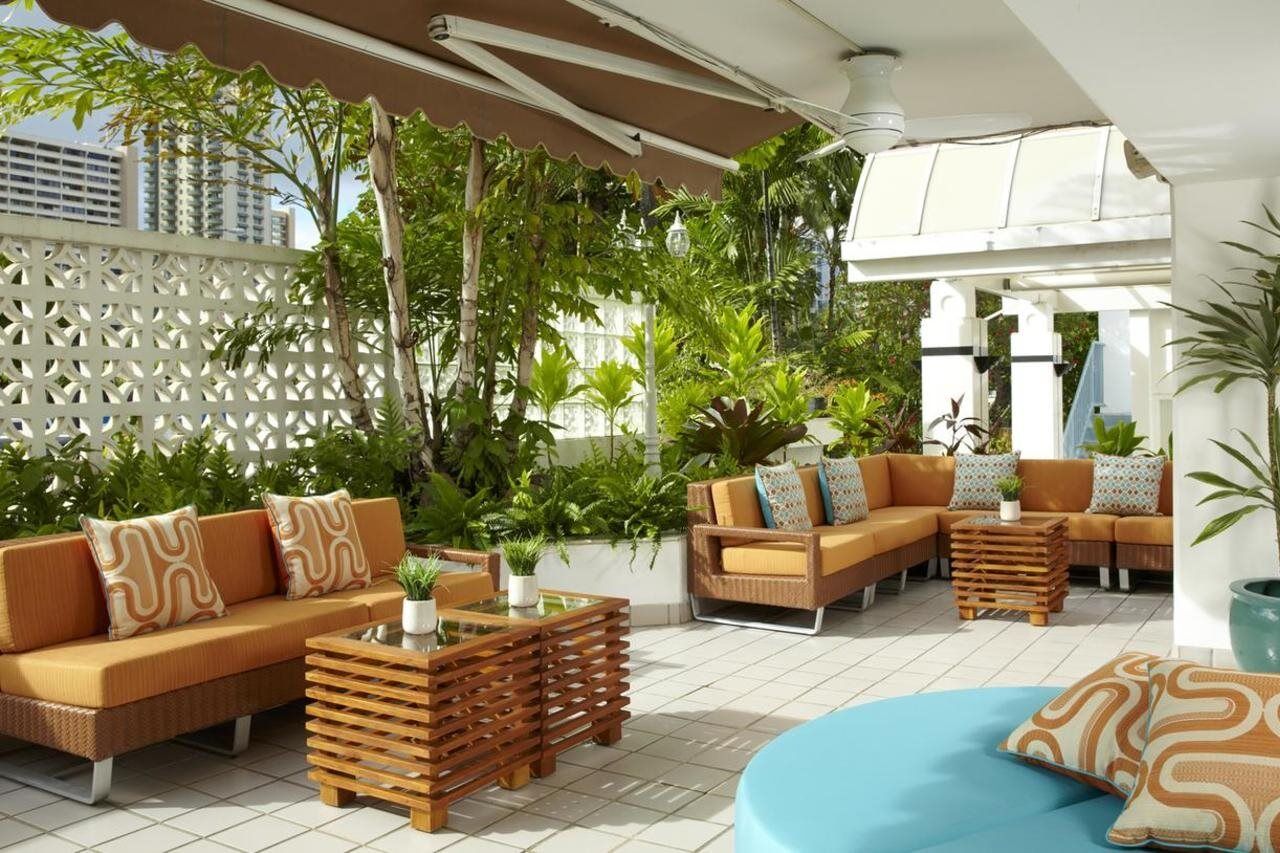 Oasis Waikiki 3*