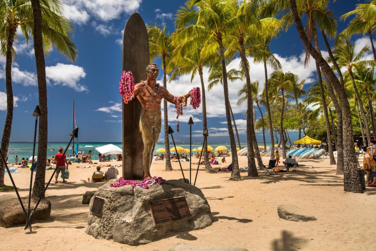 Cozy Waikiki Getaway, Stroll To With Free Parking