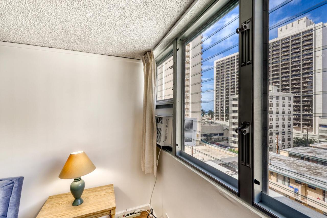 Tradewinds Plaza 801