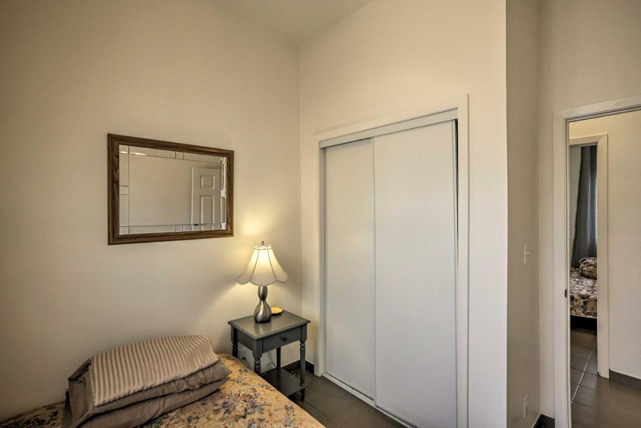 Remodeled With Courtyard Downtown Honolulu