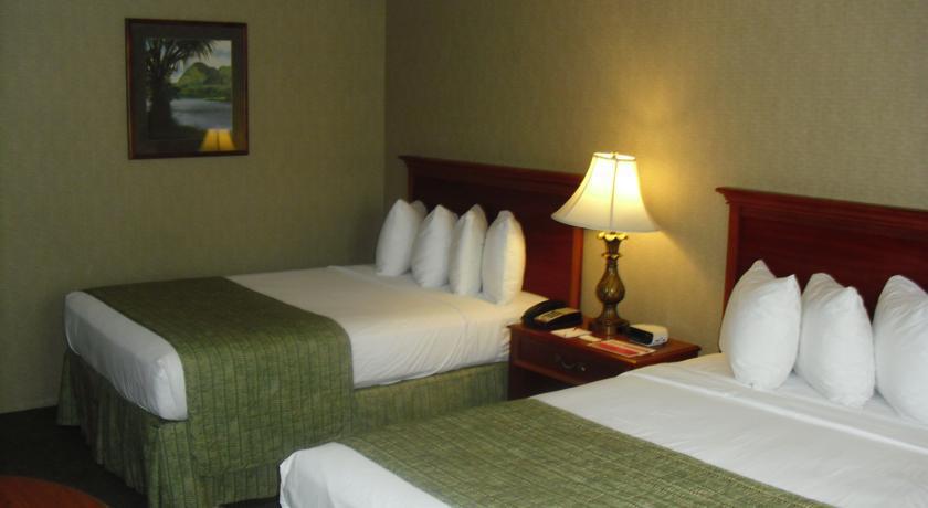 Ramada Plaza By Wyndham Waikiki 3*