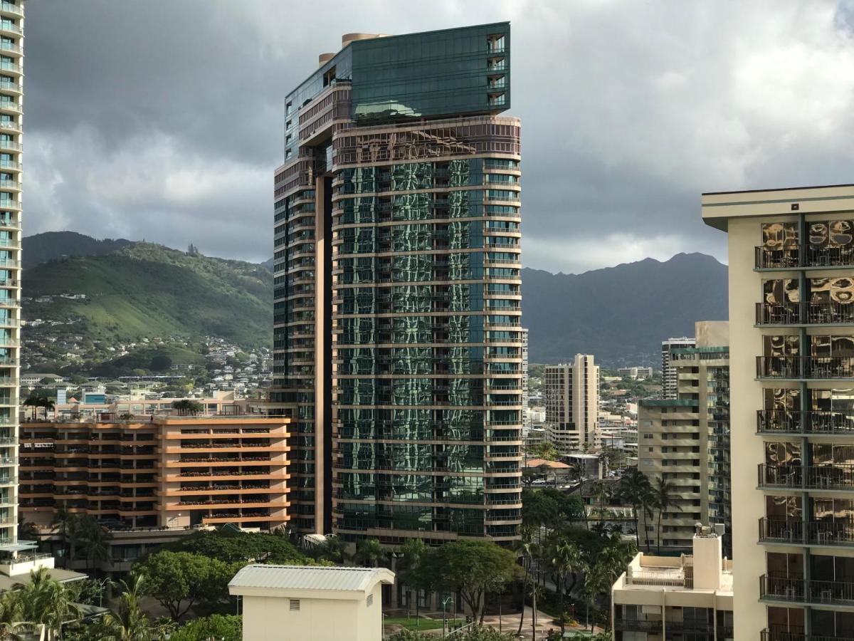 Ala Moana Flats 1 3*