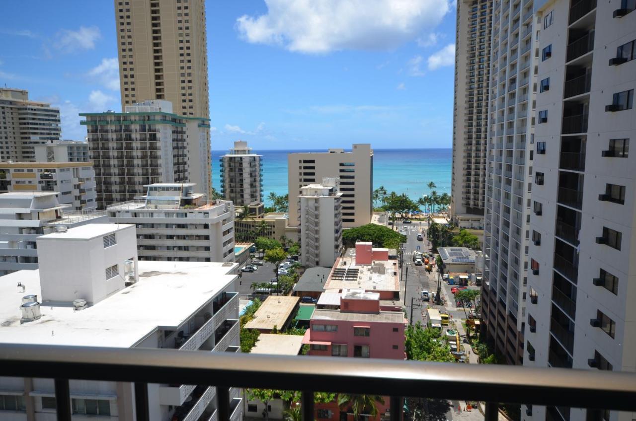 Waikiki Park Heights 1208 Sun & Fun Only 3 Minutes Away Apartment Honolulu