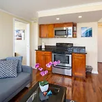 2 Bedroom Corner Suite & Tropical Views