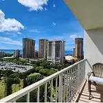 Relaxing Ocean View Boutique Condo - 20F