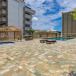 Stylish Studio With Great Ocean Views & Near Beach!