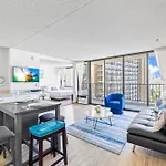 Ocean View Suite, Near Beach & Free Parking!