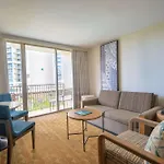 Embassy Suites By Hilton Waikiki Beach Walk