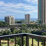 Doubletree By Hilton Alana - Waikiki Beach