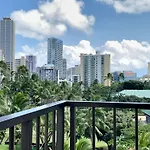 Doubletree By Hilton Alana - Waikiki Beach