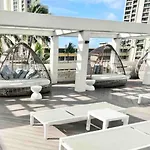 Amazing Hotel Room With Ocean Views 1419