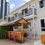 Aloh Seaside Women\'S Hostel