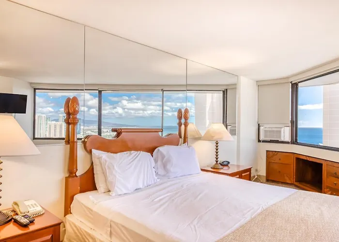 Marina Tower 3402