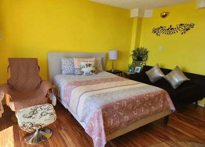 Relaxing Ocean View Boutique Condo - 20F