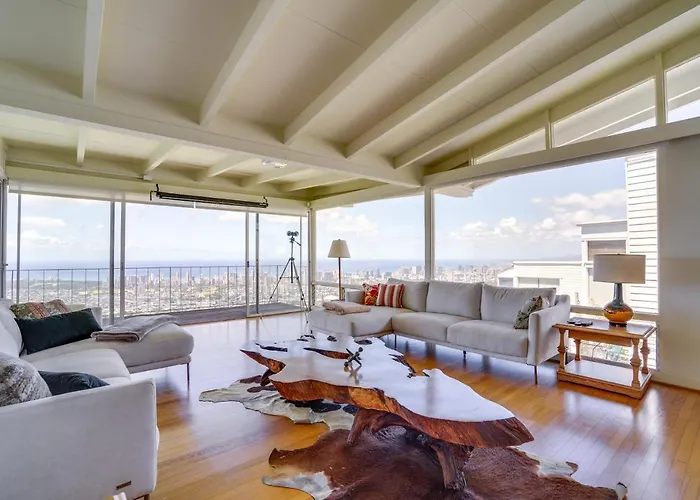 Breezy Honolulu Home Rental Ocean And Skyline Views