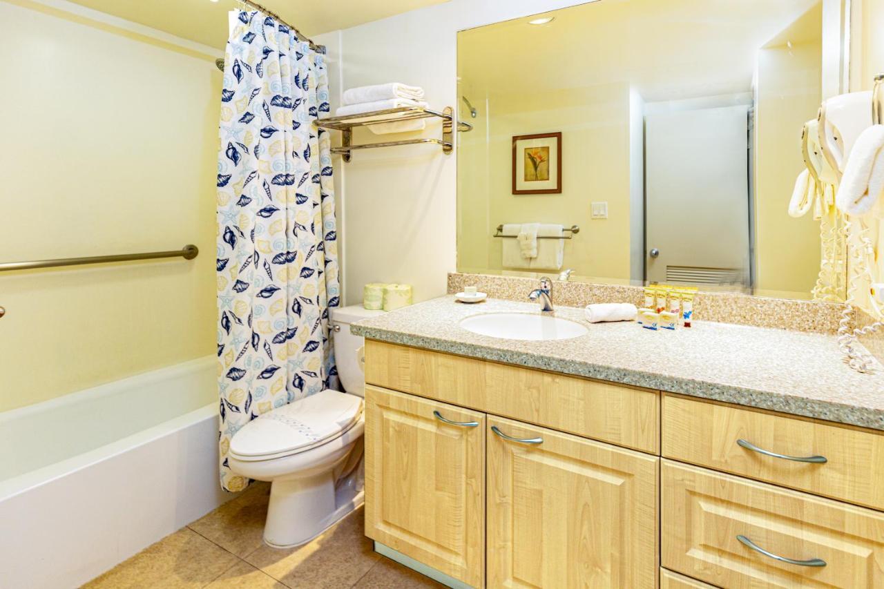 Mountain Views & Steps To - Free Parking! Apartment Honolulu