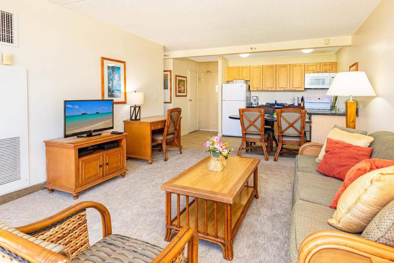 Mountain Views & Steps To - Free Parking! Apartment *