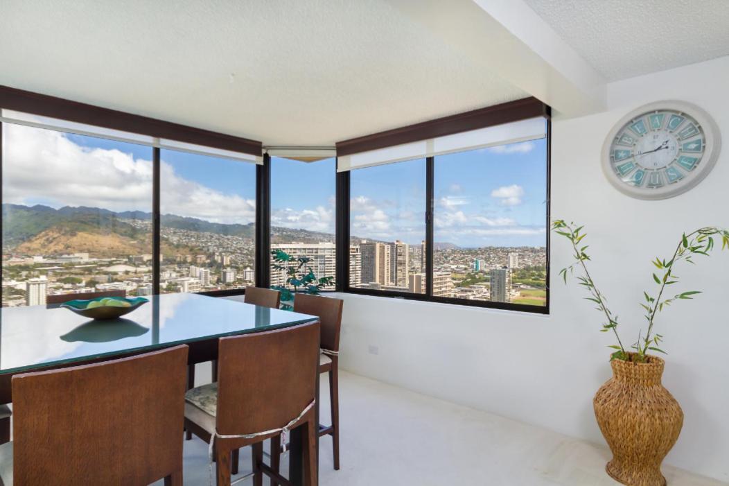 2 Bedroom Penthouse W/ocean Views Aparthotel *