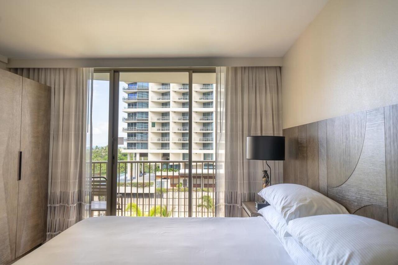 Resort Embassy By Hilton Waikiki Walk 4*
