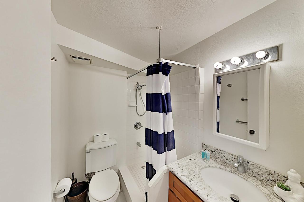 Hawaiian Monarch 801 Apartment Honolulu
