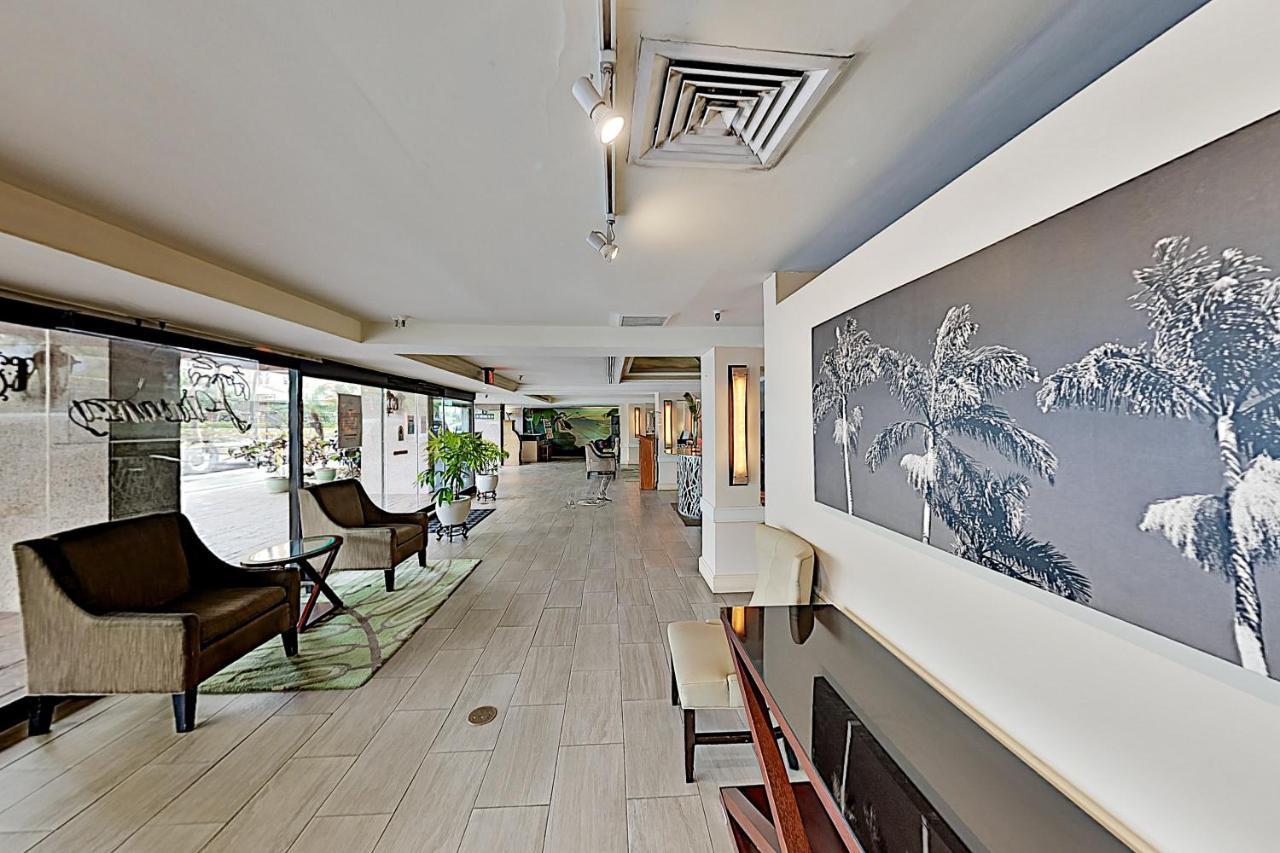 Aqua Palms 306 *