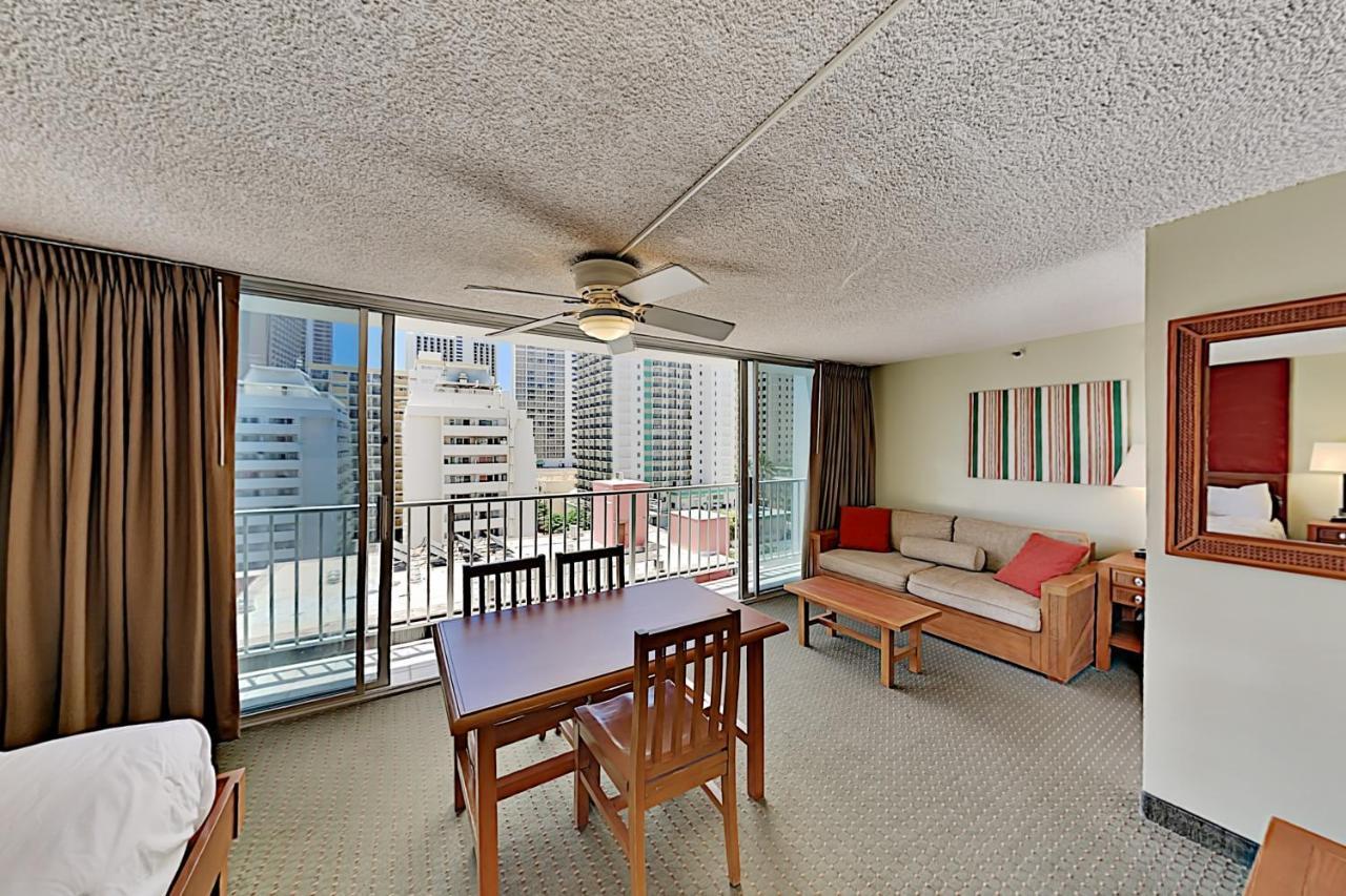 Apartment Pacific Monarch 901