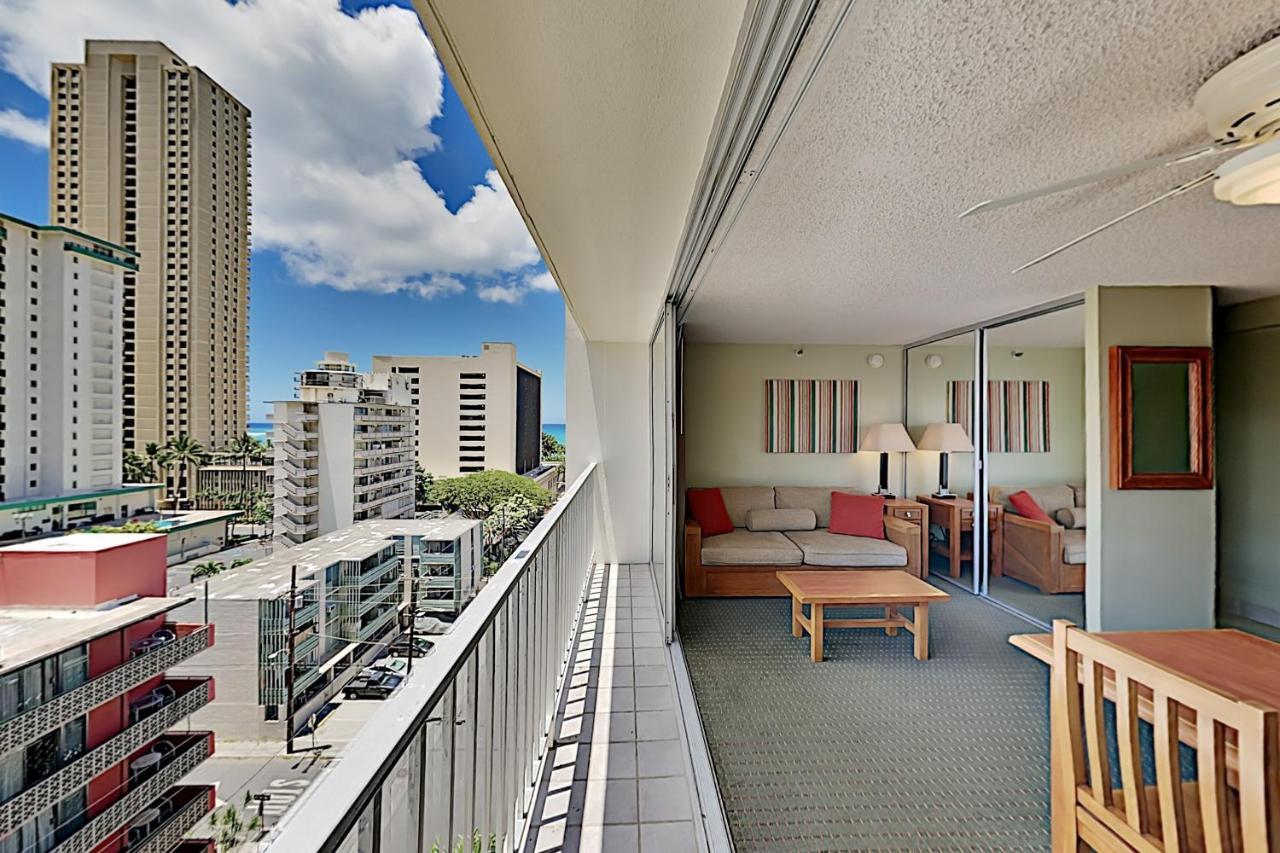 Pacific Monarch 901 Apartment *