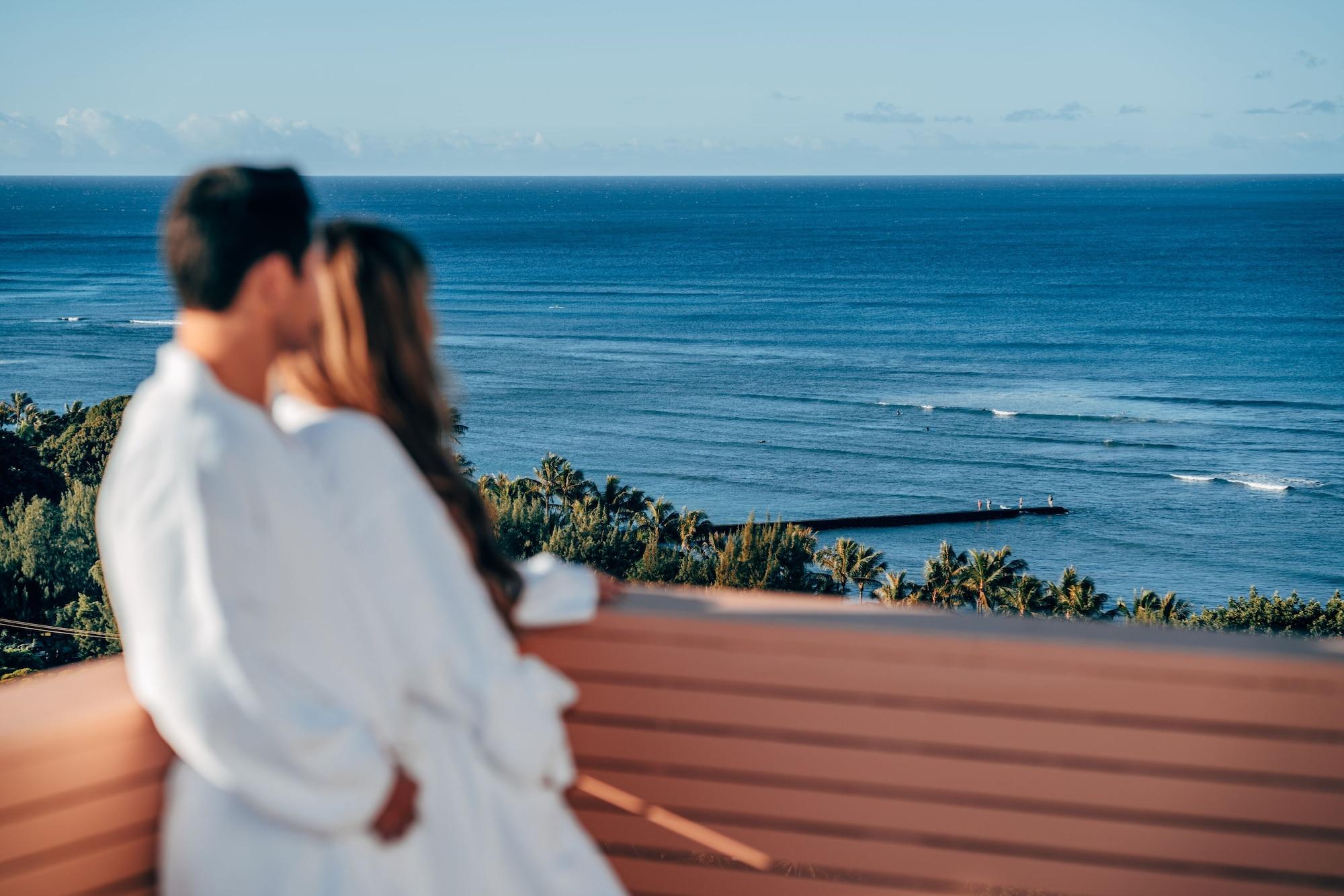 Queen Kapiolani Hotel 4*