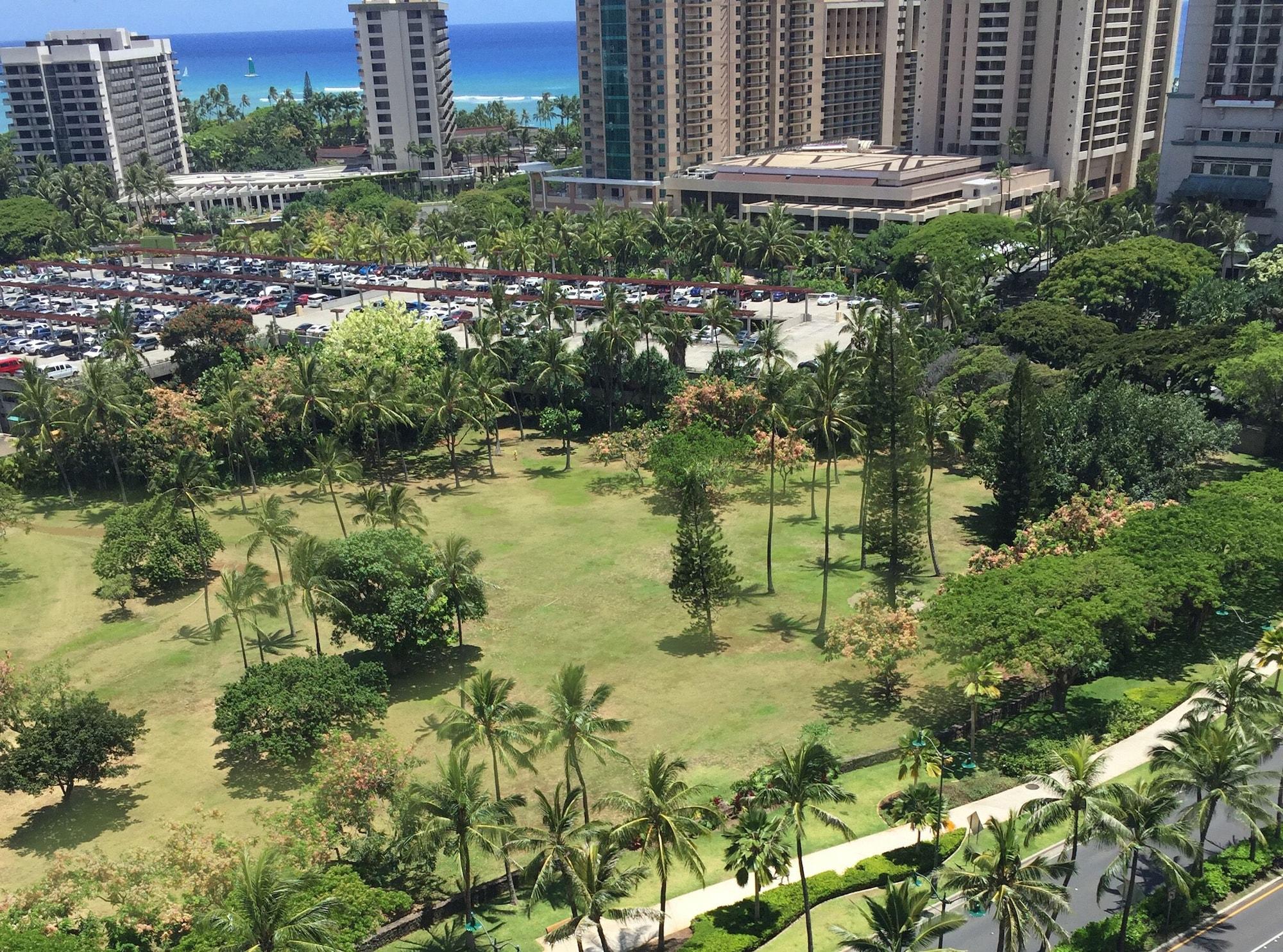 Resort Doubletree By Hilton Alana - Waikiki