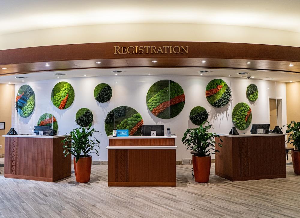 Resort Embassy By Hilton Waikiki Walk
