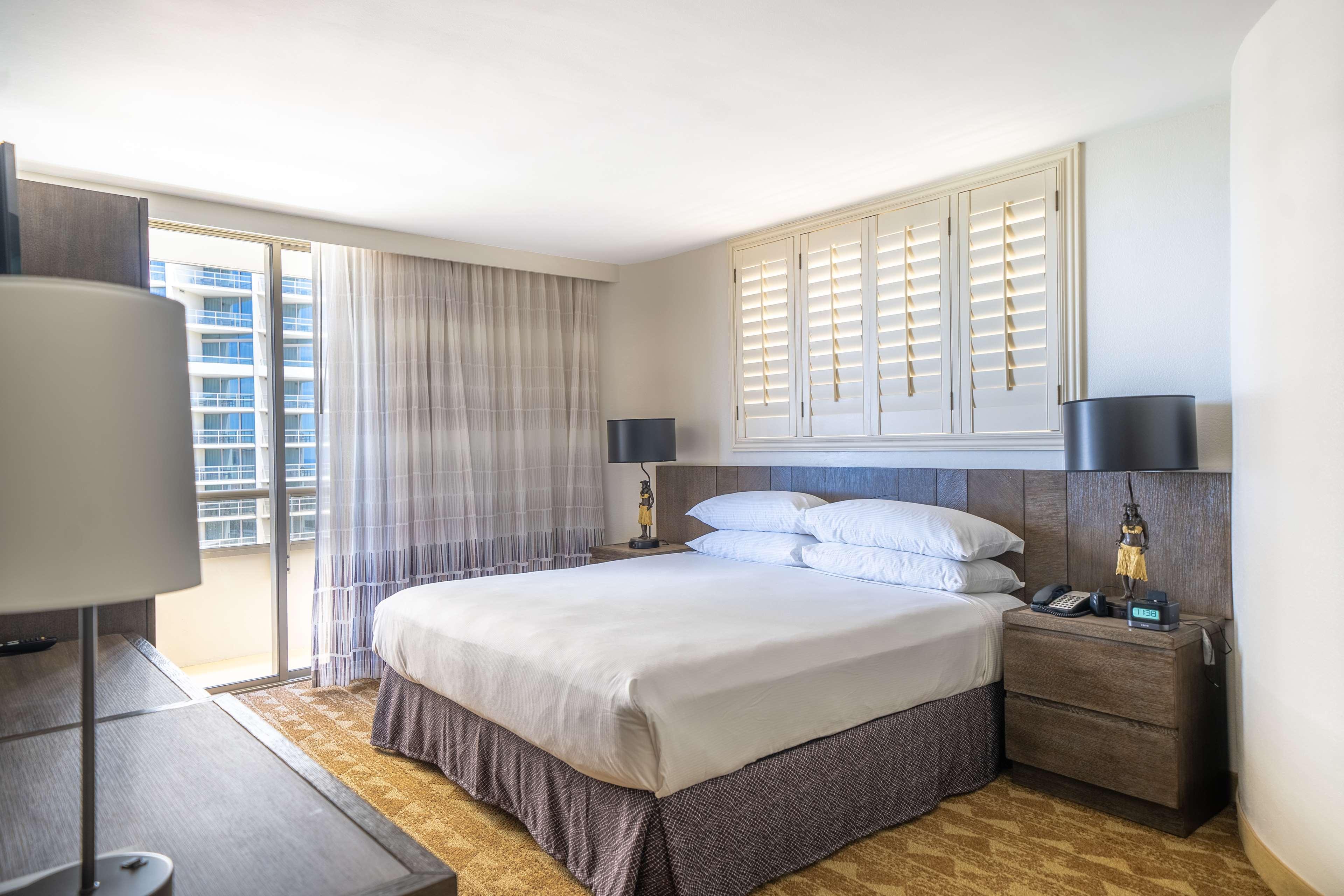 Embassy By Hilton Waikiki Walk 4* Honolulu