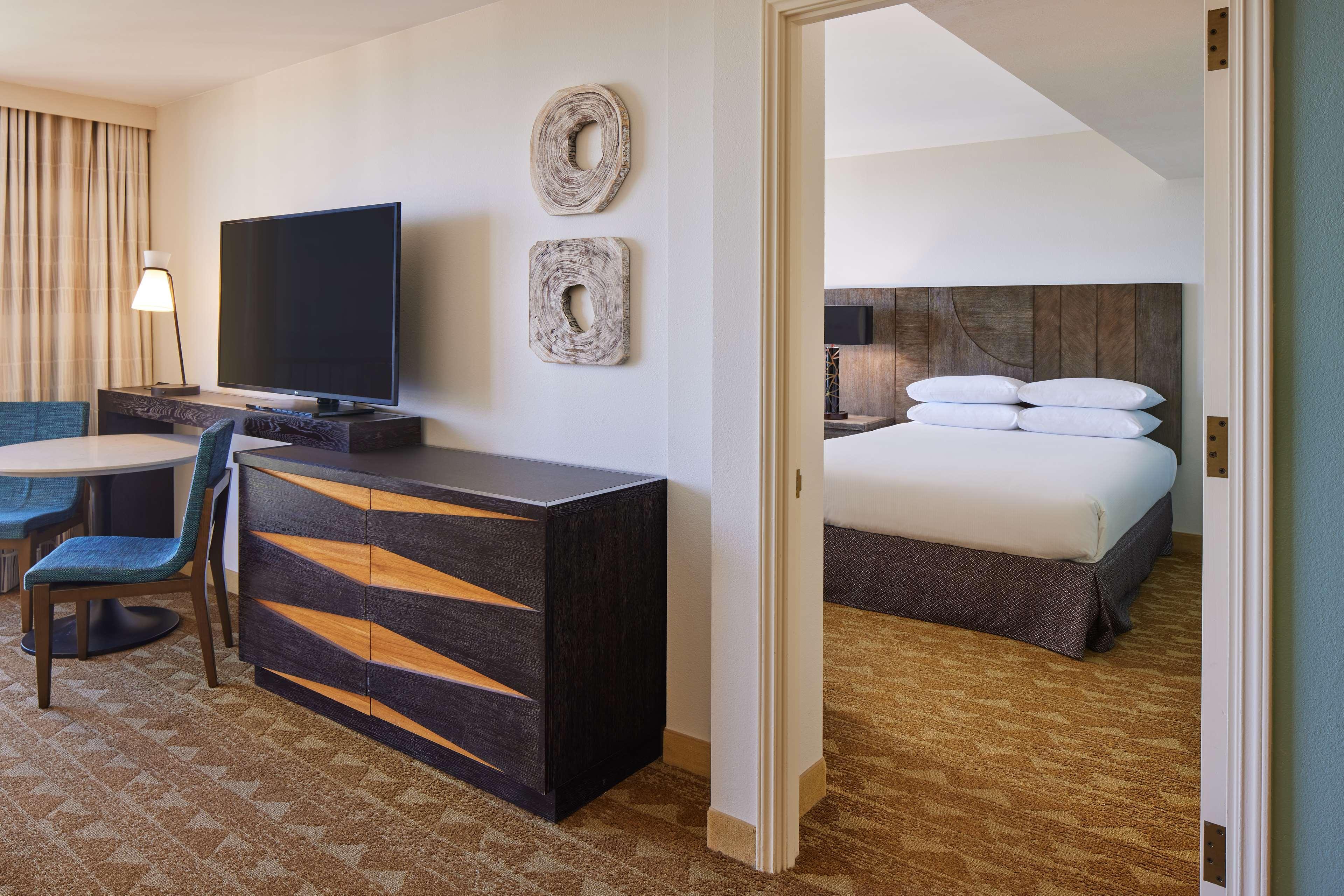 Embassy By Hilton Waikiki Walk Resort Honolulu
