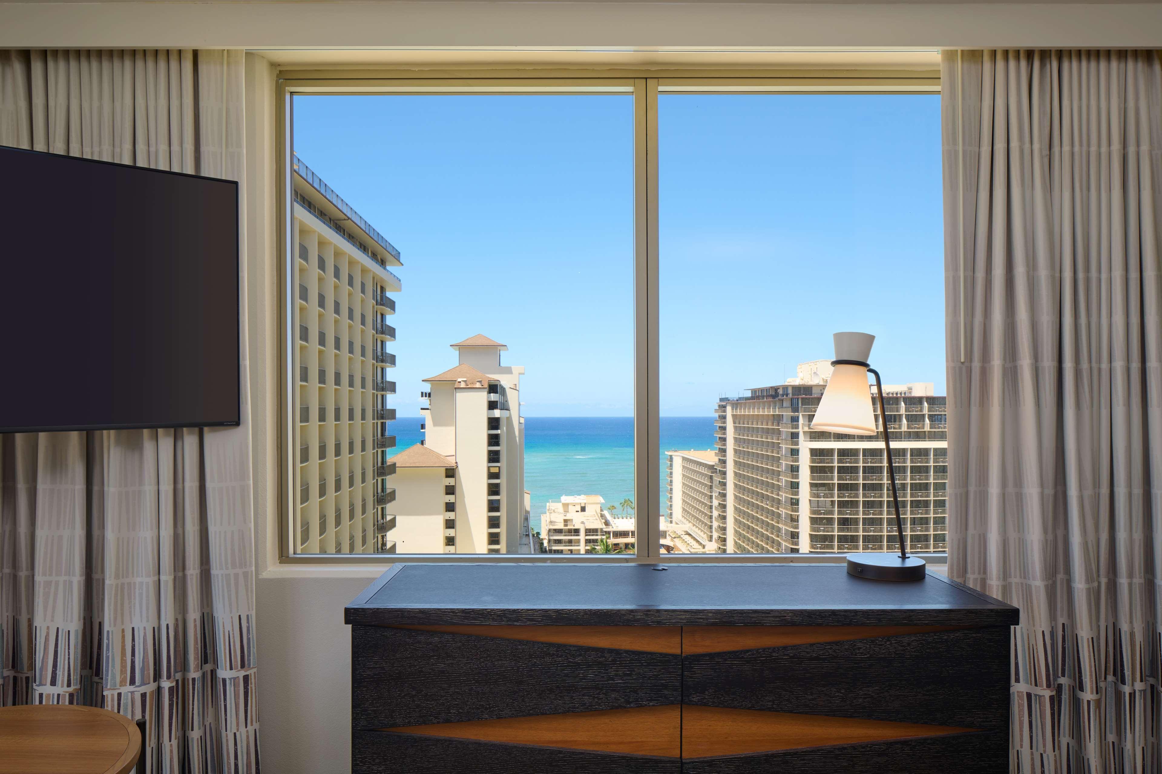 Embassy By Hilton Waikiki Walk Resort Honolulu