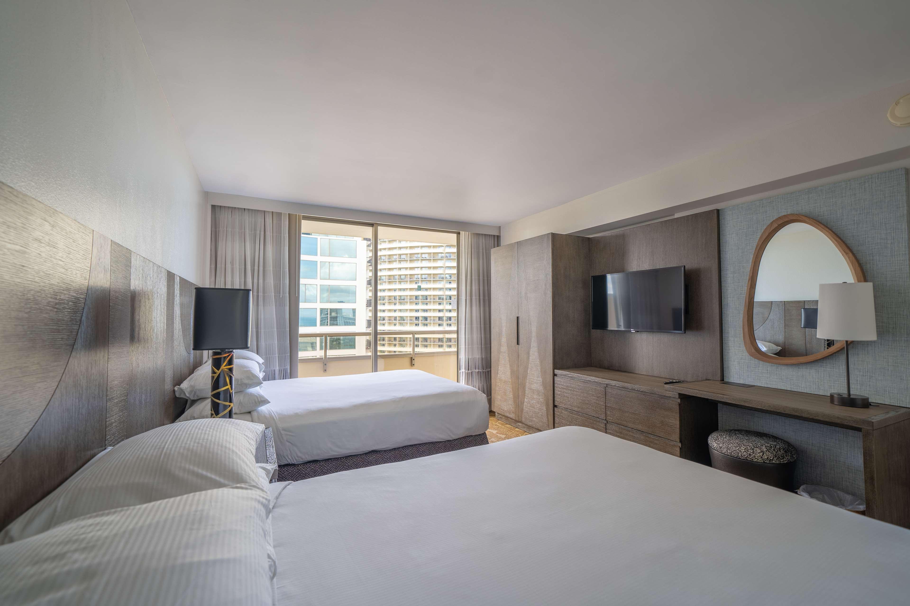 Embassy By Hilton Waikiki Walk Resort Honolulu