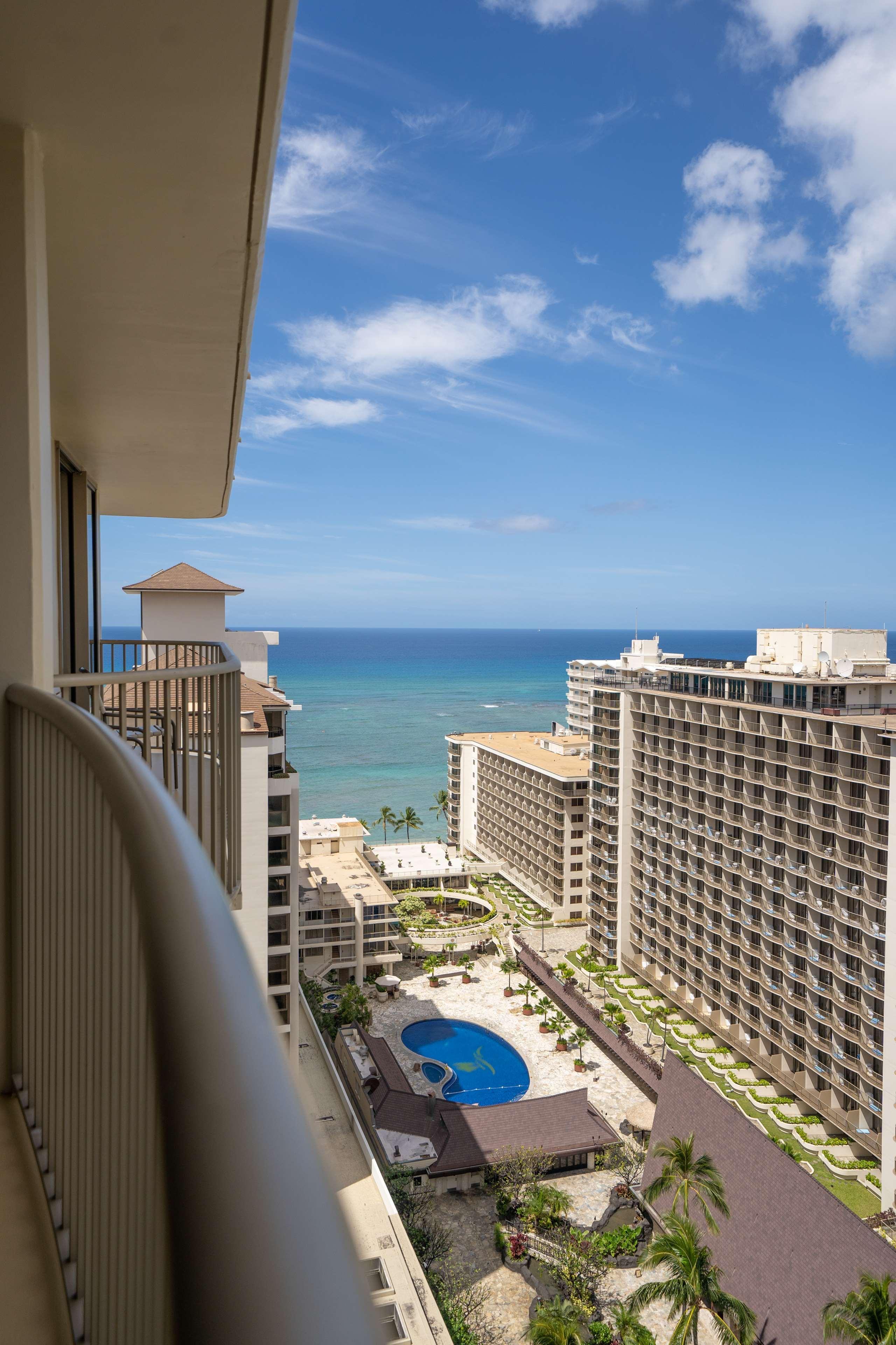 Resort Embassy By Hilton Waikiki Walk 4*