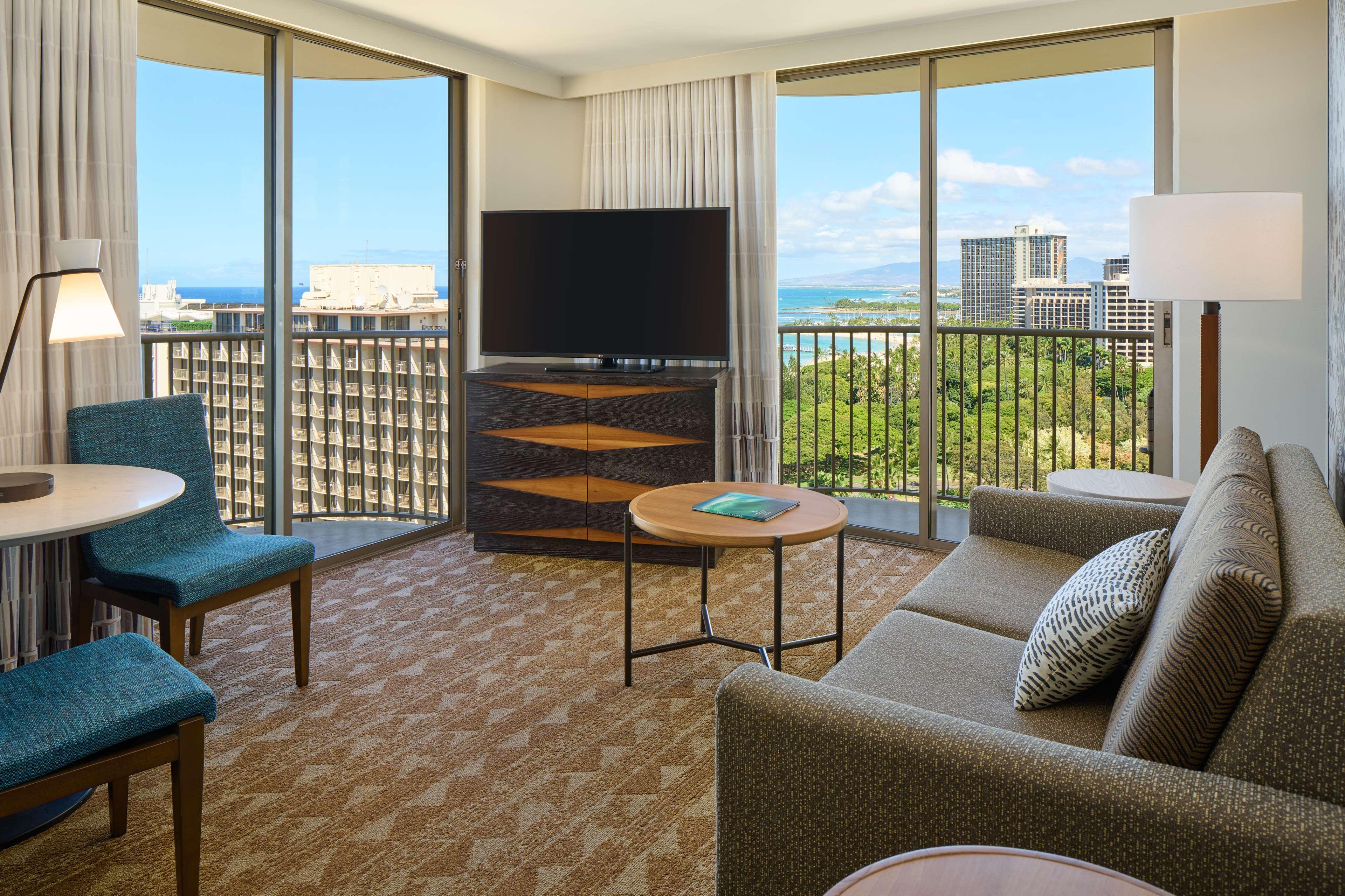 Embassy By Hilton Waikiki Walk