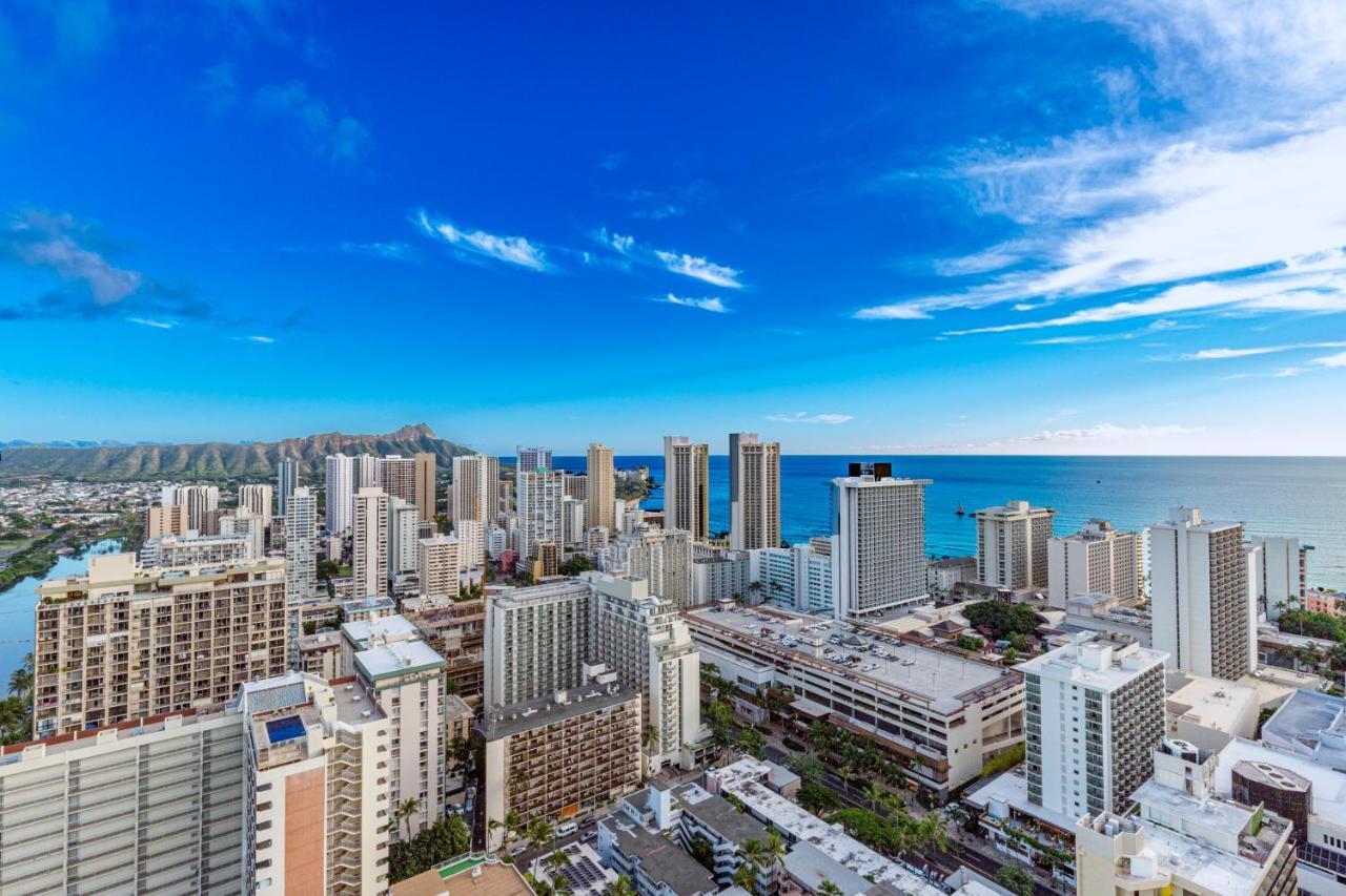 Stylish Studio With Great Ocean Views & Near Beach! * Honolulu