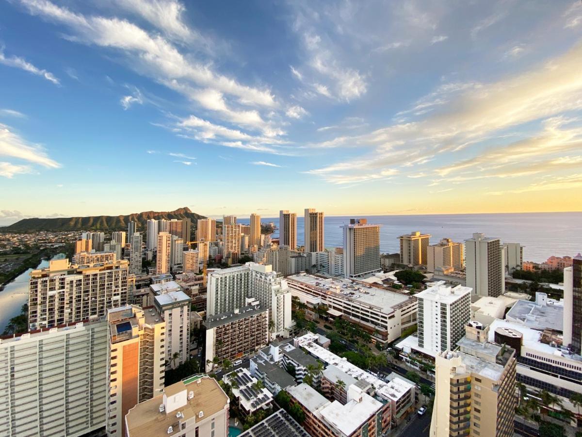 Stylish Studio With Great Ocean Views & Near Beach! *
