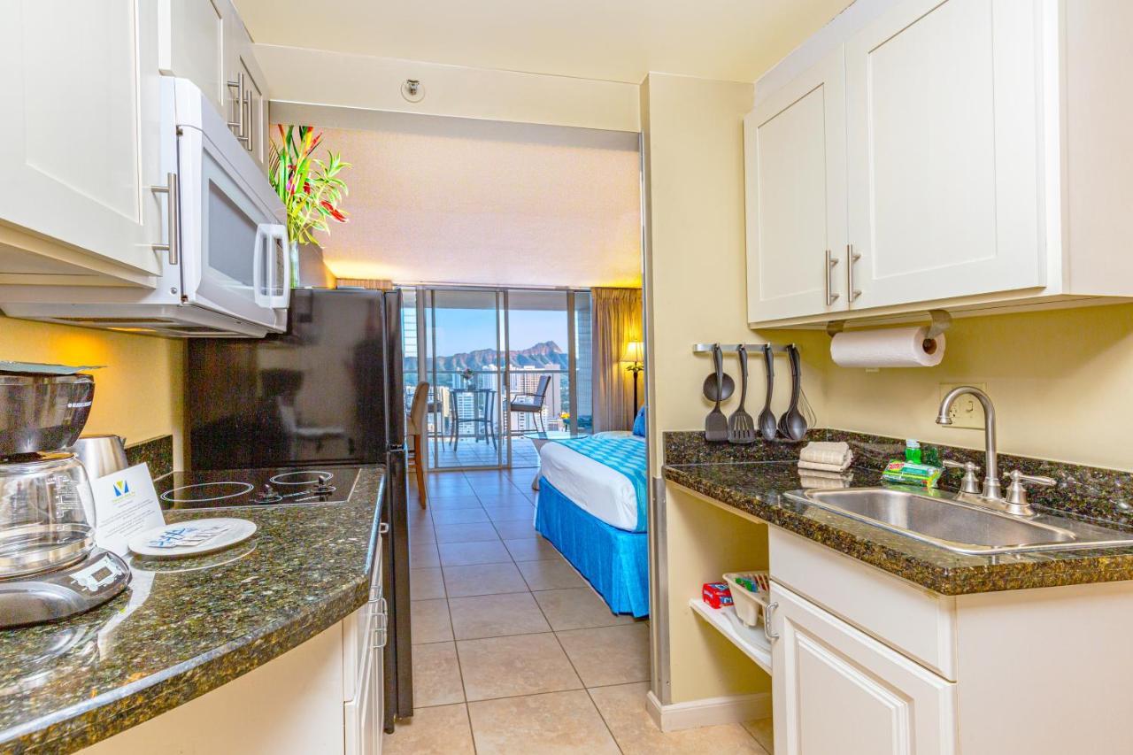 Stylish Studio With Great Ocean Views & Near Beach! Apartment Honolulu