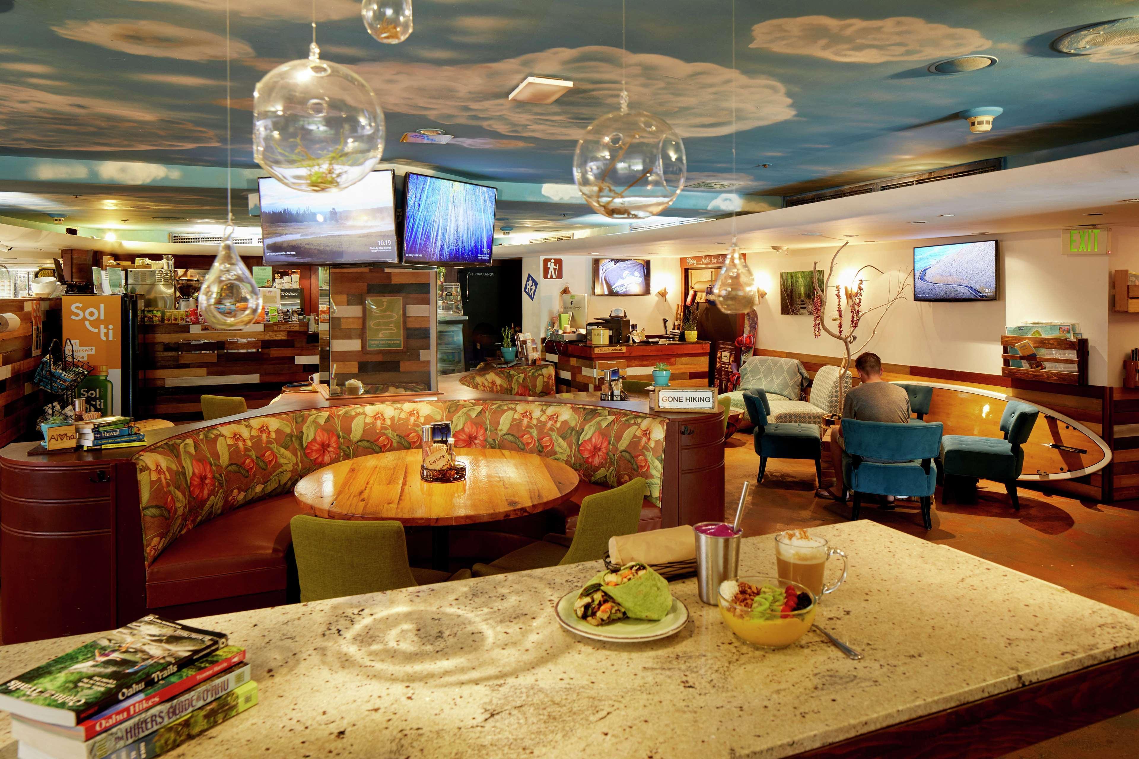 Doubletree By Hilton Alana - Waikiki Resort