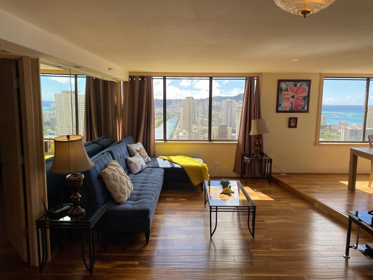 Hawaiian Monarch Penthouse 402 * Honolulu