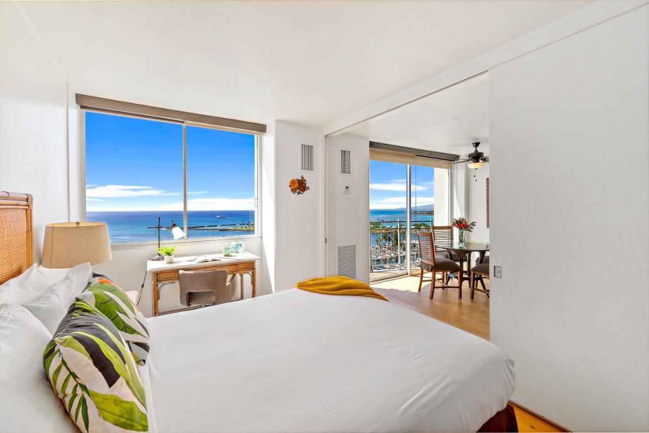 Ilikai Marina 1br Condo, Ocean View Haven