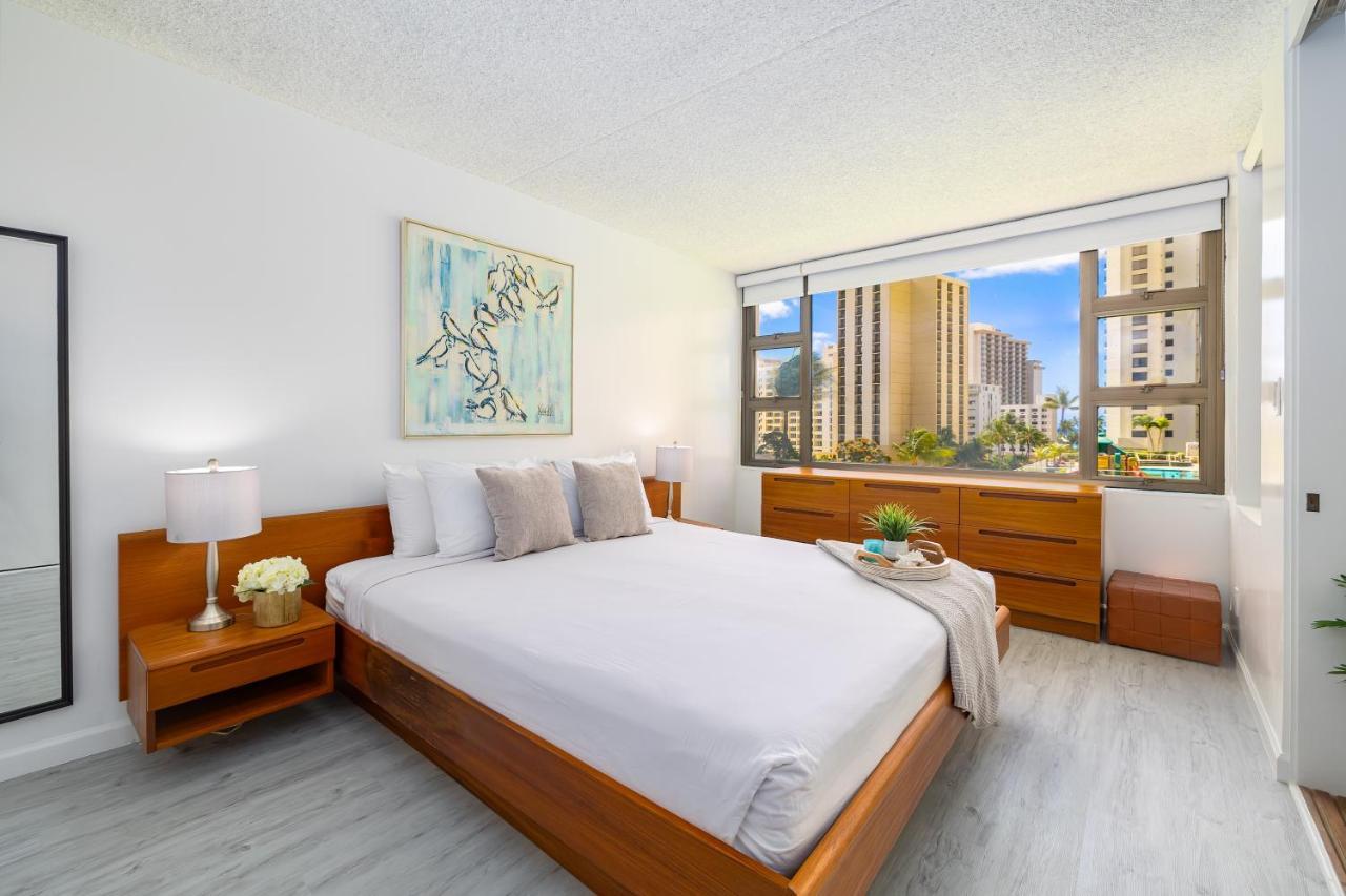 Stylish Waikiki Banyan 1br With Free Parking! Apartment Honolulu