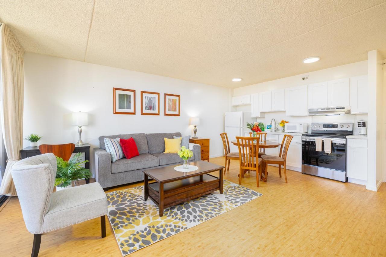 Waikiki Banyan Ocean View Oasis With Free Parking! Apartment Honolulu